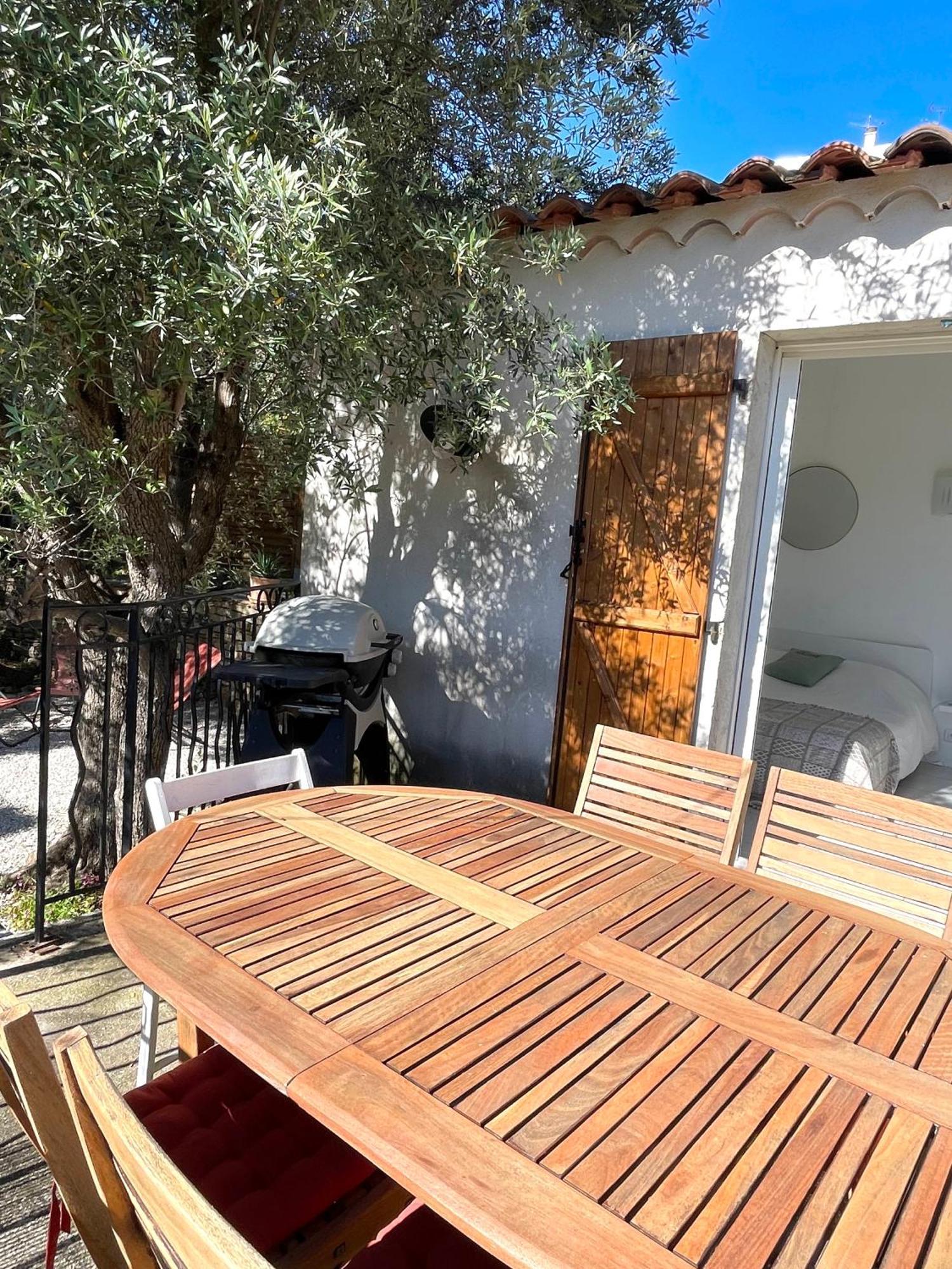 Maison Au Calme Avec Jardin Et Parking, Proche De Tout ! Villa ลาซิโอตาต์ ภายนอก รูปภาพ